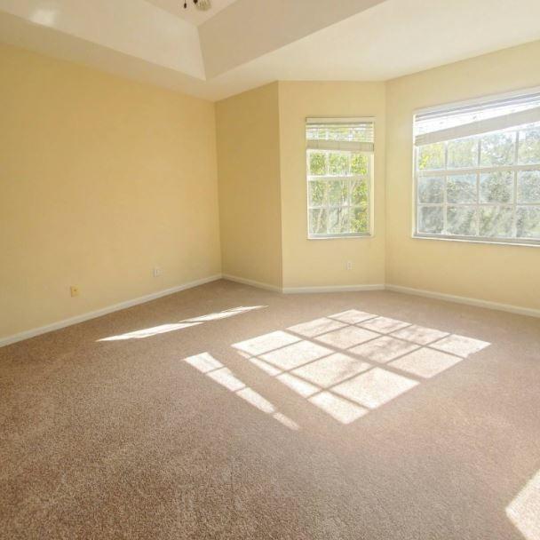 Building Photo - 2031 SE Oldsmar Rd