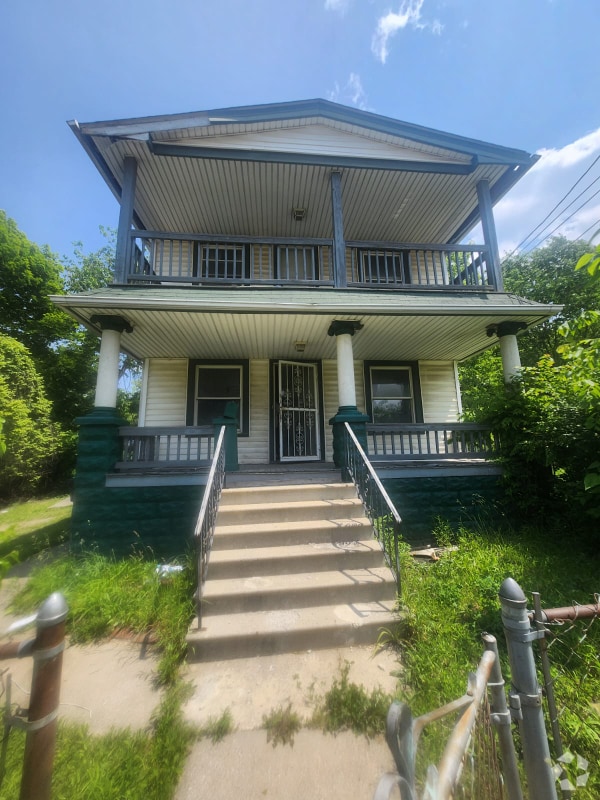 Building Photo - 9605 Wamelink Ave
