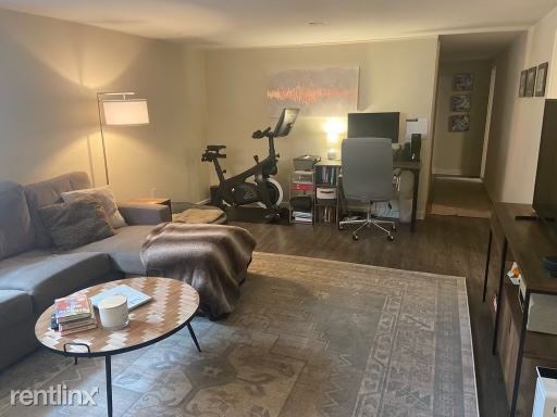 Foto del edificio - 2 br, 1 bath Duplex - 2140 N Thomas St