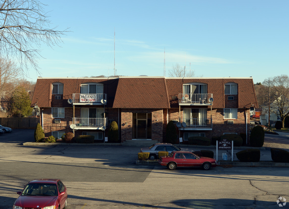 Building Photo - Angel Apartments