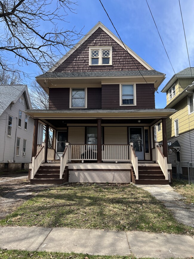 Building Photo - 65 Colvin St
