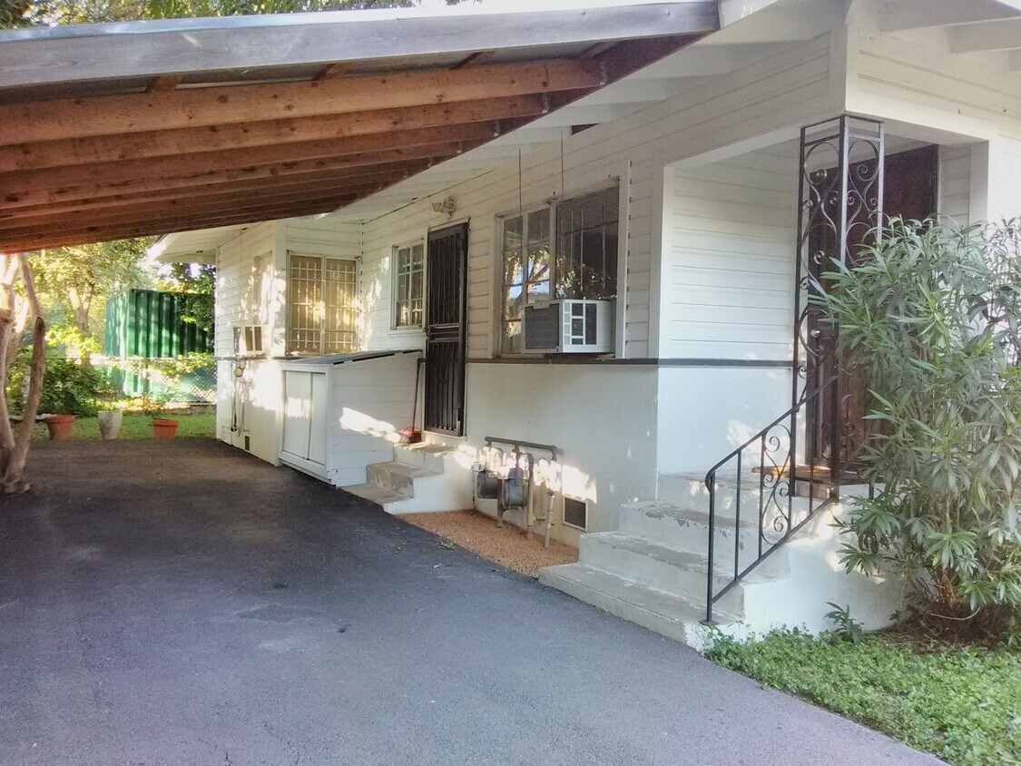 carport/patio - 115 May