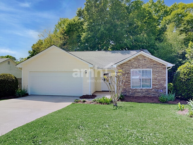 Building Photo - 149 Waters Edge Dr