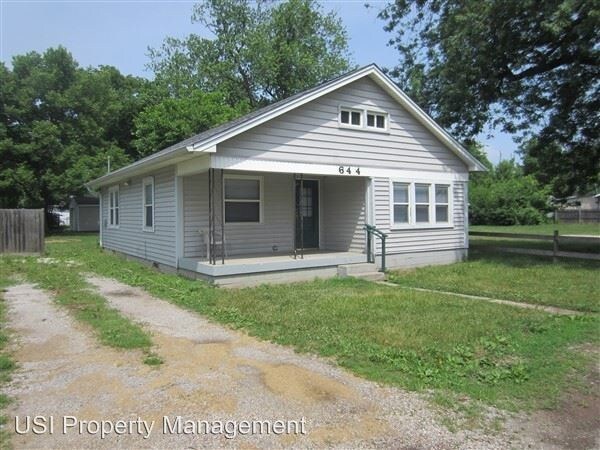 Primary Photo - 3 br, 1.5 bath House - 644 Laclede St