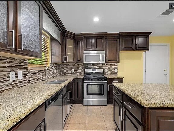 Foto del edificio - 14204 Varrelman St