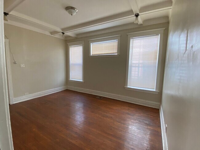 Building Photo - 7120 S Emerald Ave