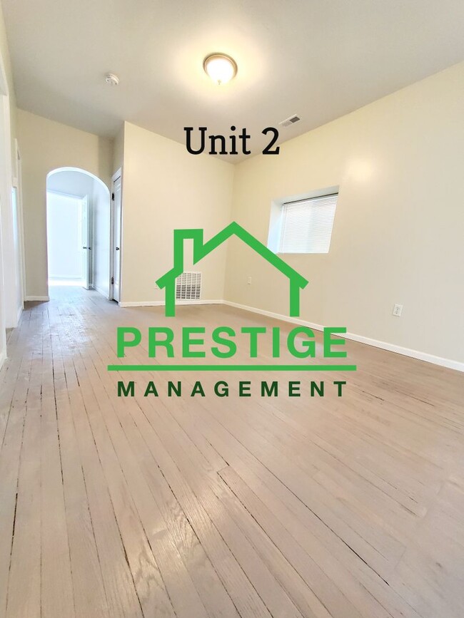 Building Photo - 3 Bedroom Apartment In East Chicago