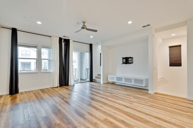 Building Photo - 2248 Solace Loop