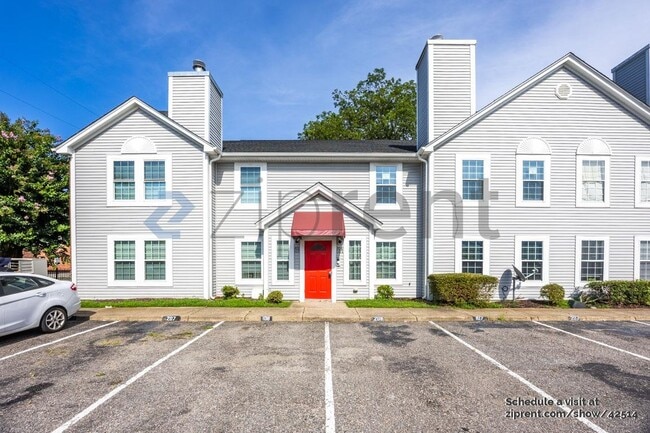 Building Photo - 357 Fort Worth Ave