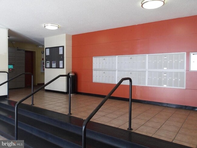 Building Photo - 8 S Van Dorn St