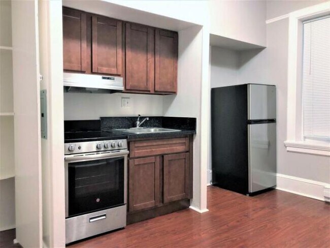 Building Photo - 0 bedroom in Oakland CA 94612