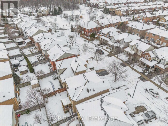 Photo du bâtiment - 1193 Barr Crescent