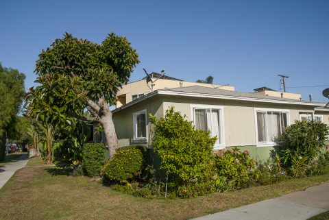 Building Photo - 404 7th Ave