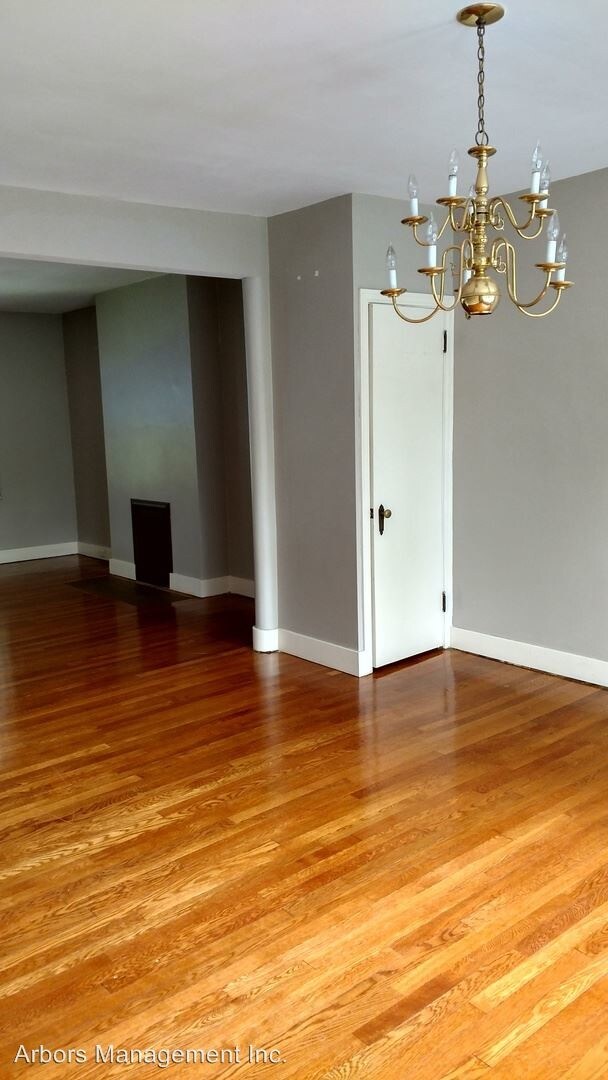 Foto del edificio - 3 br, 1 bath House - 5533 BARTLETT STREET