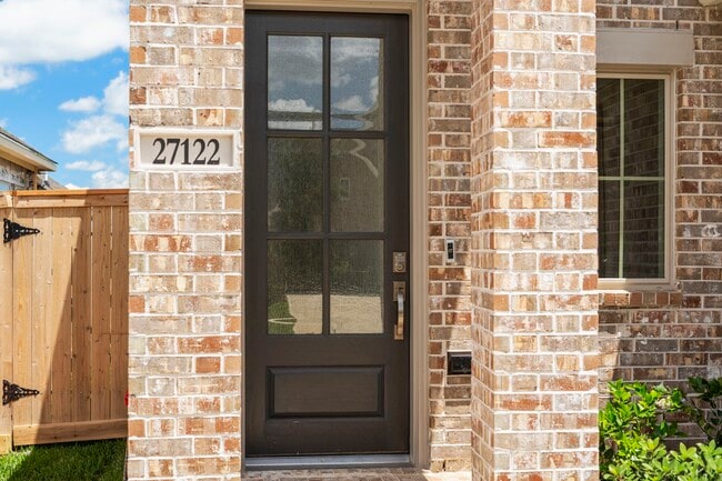 Foto del edificio - 27122 Butterfly Mint Ln