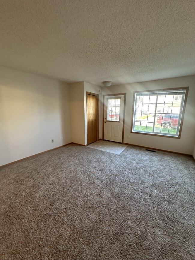 Foto del edificio - 2248 Affirmed Dr