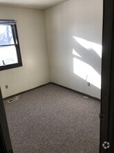 Building Photo - 321 SE Wall Ave