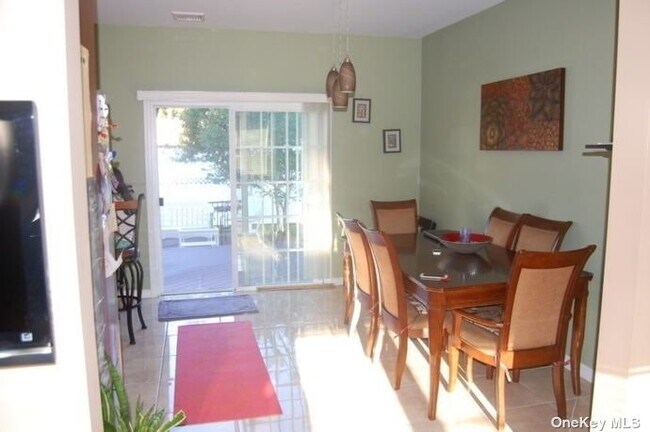 Building Photo - 18 Foran Pl