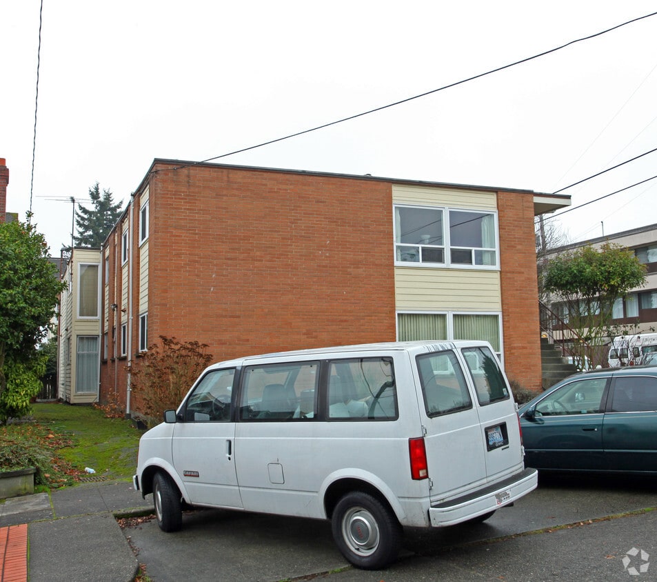 Building Photo - Park Apartments