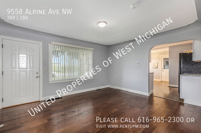 Building Photo - Available Now | 3 Bed 1 Bath Single Family...
