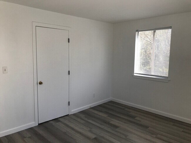 Foto del edificio - 163 Summer St