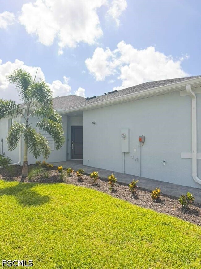 Foto del edificio - 14778 Martingale Pl