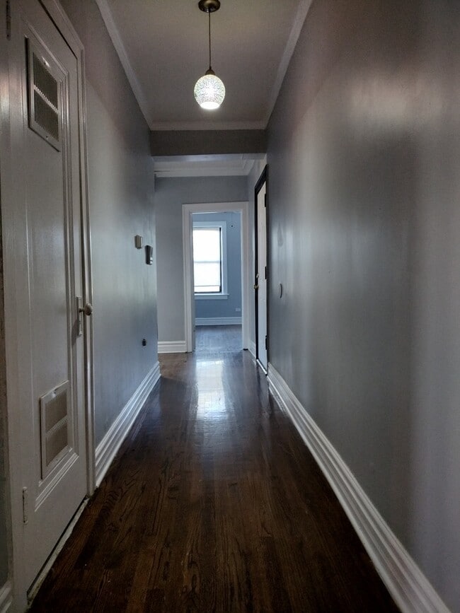 Foto del edificio - 8000 S Hermitage Ave