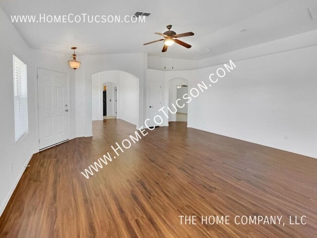 Building Photo - 7622 W August Moon Pl