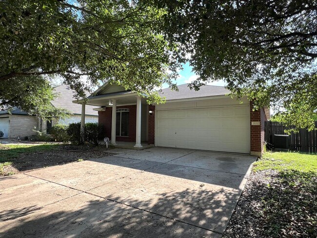 Foto del edificio - Single Story, 3 Bedrooms and 2 Bathroom Ho...