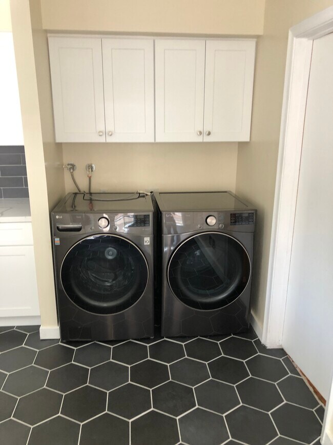 Laundry Room - 1160 Hacienda Pl