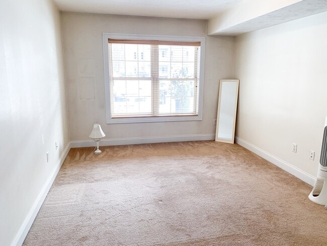 Foto del edificio - 25 Greenleaves Dr