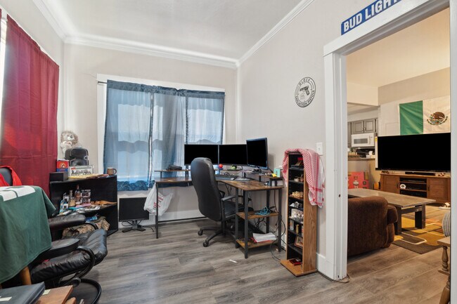 Foto del edificio - 910 W 5th St