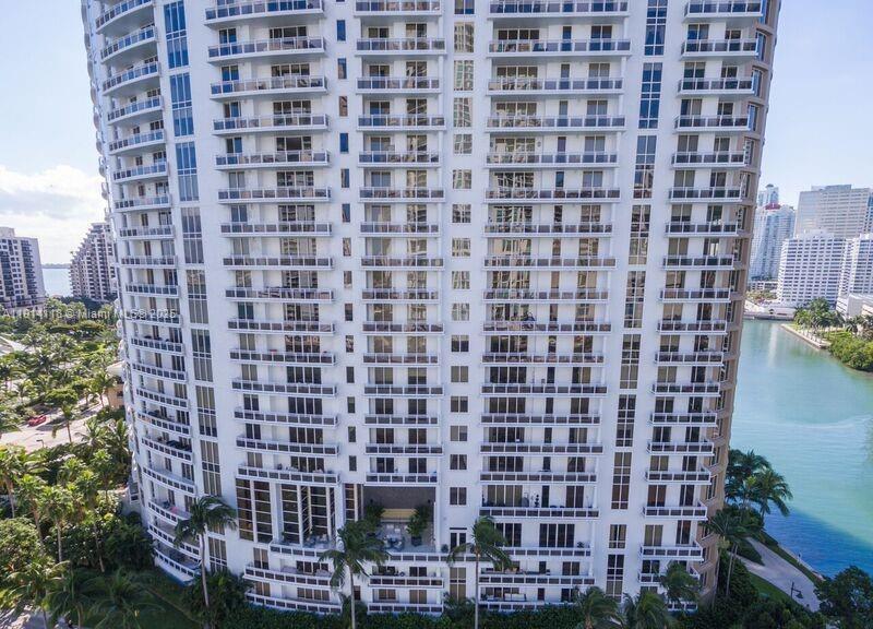 Foto principal - 901 Brickell Key Blvd