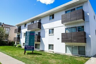 Building Photo - Centre Crescent Apartments 2