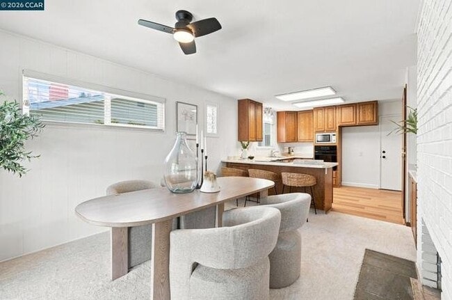 Foto del edificio - 4620 Regina Ln
