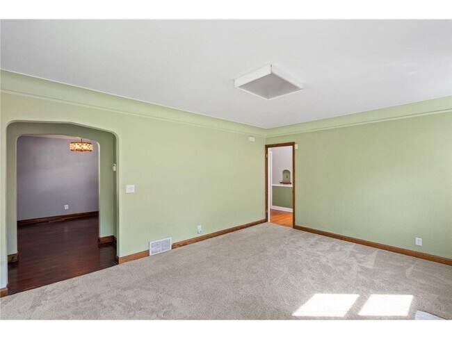 Foto del edificio - 2500 N Thomas Ave