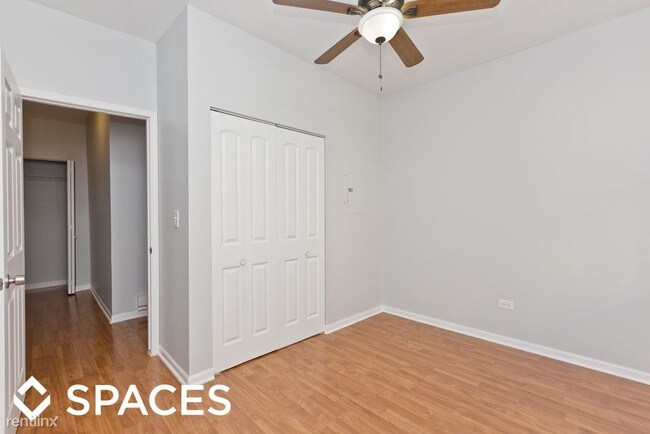 Building Photo - 3631 W Dickens Ave