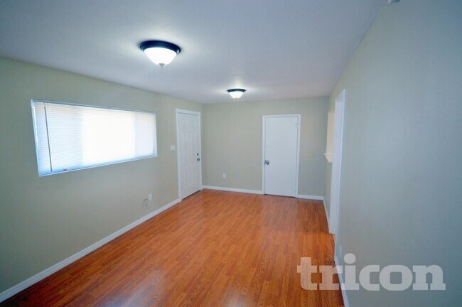 Foto del edificio - 7707 Silver Oak Ln