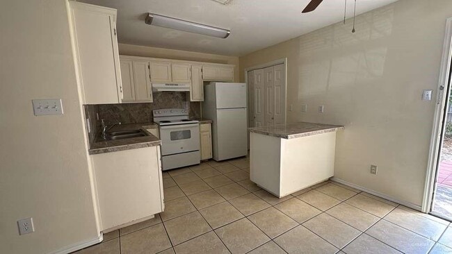 Foto del edificio - 7 Doctor's Dr