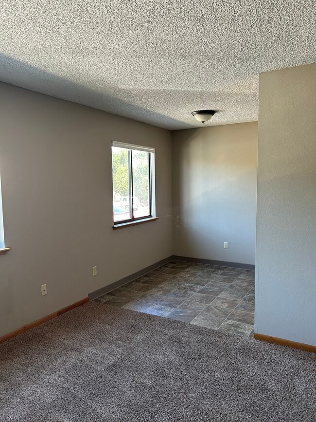 Breakfast-nook Example - Coulee Columbia View Apartments