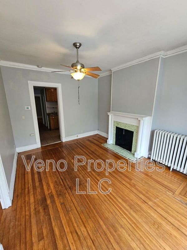 Building Photo - 594 Madison Ave