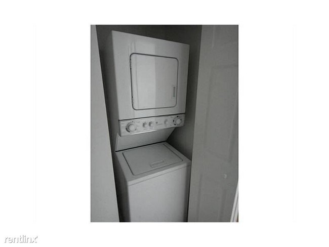 Building Photo - 2 br, 2 bath Condo - Brickell View West Condo