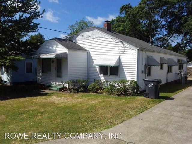 Primary Photo - 3 br, 2 bath House - 3911 16TH AVENUE
