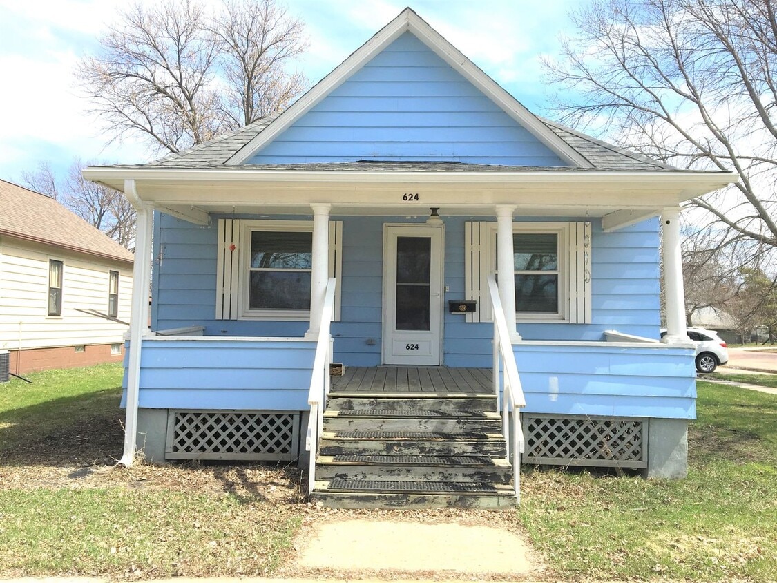 105 7th Ave SE Unit 105, Watertown, SD 57201 Room for Rent in