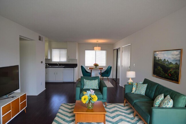 Foto del edificio - 5921 Whitsett Ave