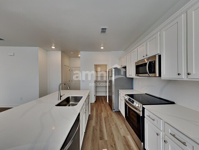 Foto del edificio - 1469 Aquamarine Dr