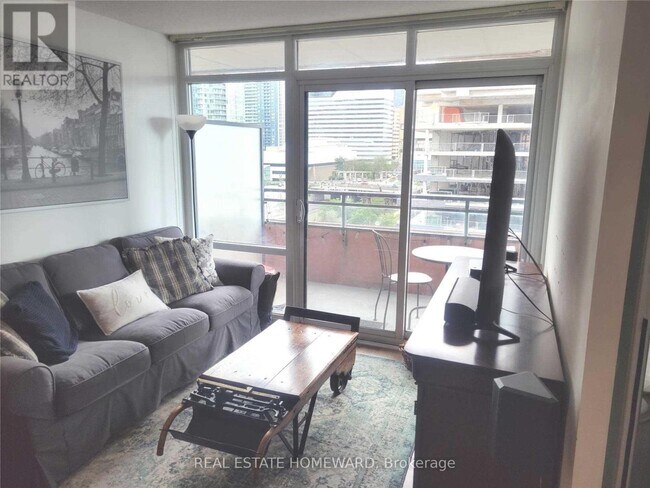 Photo du bâtiment - 908 - 4K SPADINA AVENUE