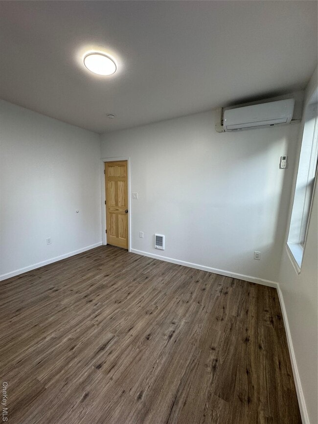 Building Photo - 2124 Mermaid Ave