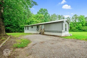Building Photo - 121 Wood Church Rd