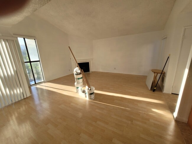 Foto del edificio - 10521 National Blvd